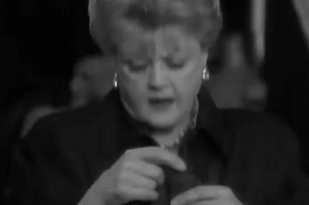 POČIVAJ U MIRU, LEGENDO: Ode još jedna OBOŽAVANA GLUMICA, saopštili da je PREMINULA