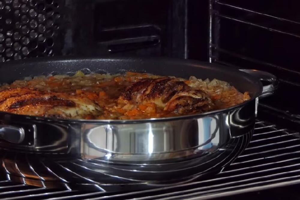 Ne morate da se znojite pored šporeta! Ovo jelo se sprema za par minuta, a ukus je "boli glava" - domaćicama spas