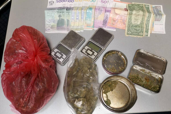 UHAPŠEN DILER U BEOGRADU: Policija mu pronašla NARKOTIKE (FOTO)