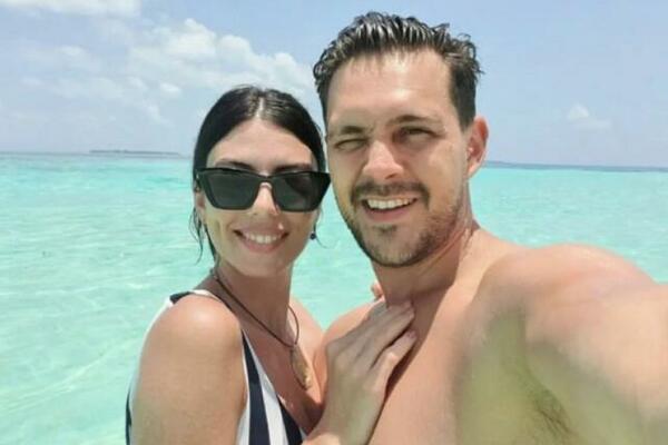 DANAS SVI BRUJE O MILOŠU BIKOVIĆU! Javnost zatečena onim što je VIDELA NA NJEMU I NJEGOVOJ DEVOJCI (FOTO)