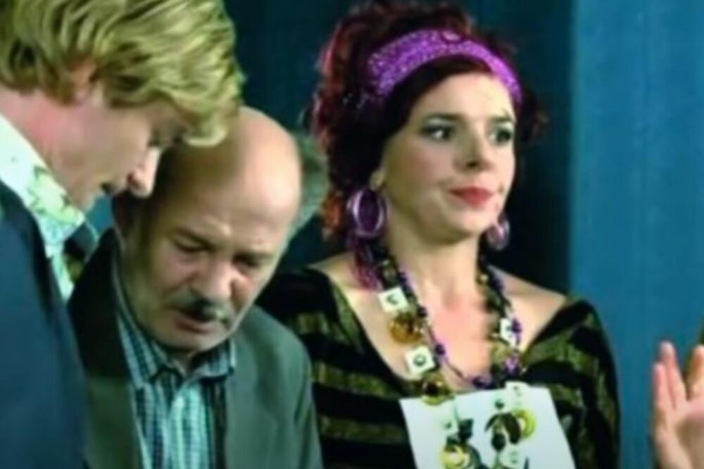 UMRO SAMO 6 SATI POSLE, SMRT I DALJE INTRIGIRA: Ovo se DESILO ZVEZDI SERIJE "LUD, ZBUNJEN, NORMALAN" (FOTO)