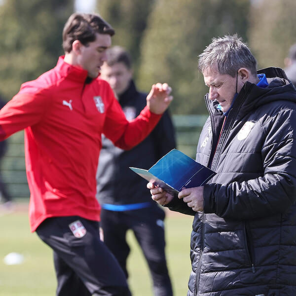 ITALIJANI SLUTE NAJGORI MOGUĆI SCENARIO! Dušan Vlahović ne igra!