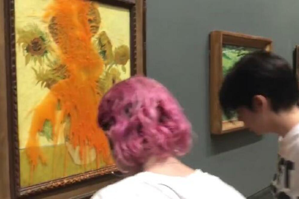 SKANDAL U NACIONALNOJ GALERIJI: Prosule SUPU OD PARADAJZA po slici čuvenog SLIKARA, a ni tu nisu STALE! (VIDEO)