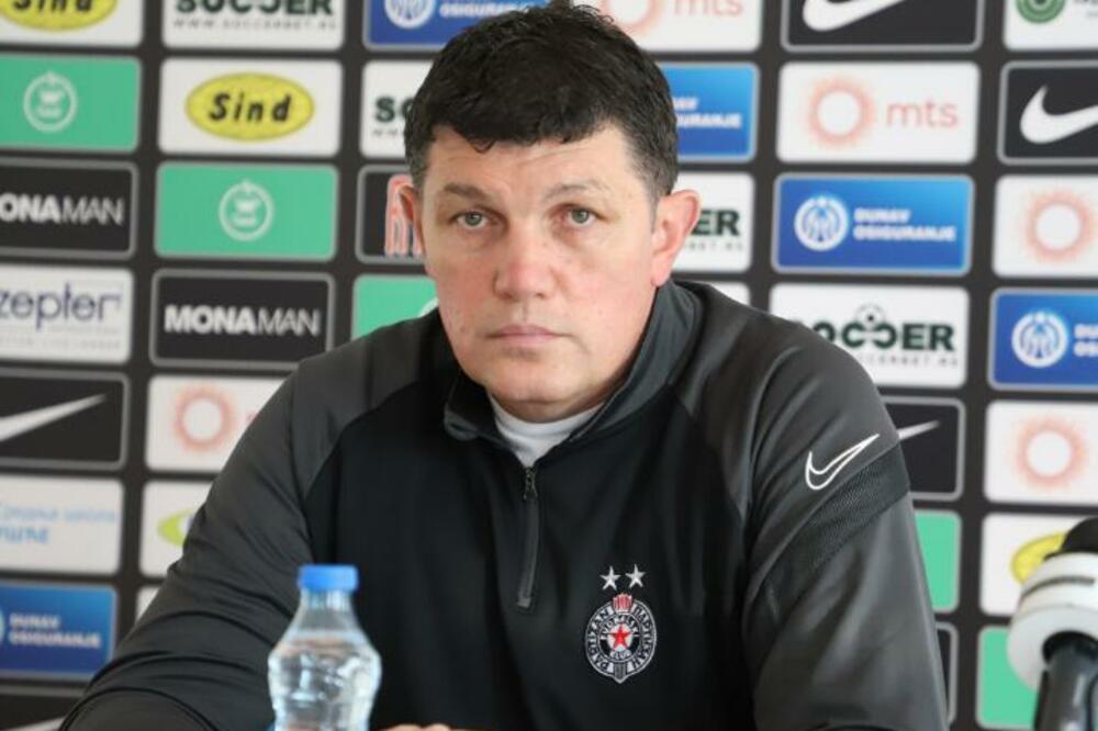 NITI SMRDI NITI MIRIŠE! Petrić smatra da su najveći problem srpskog fudbala Partizan i Zvezda!