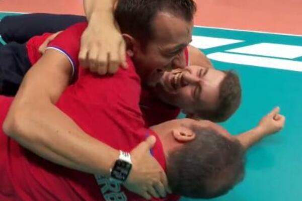 SANJAO JE KAKO OSVAJA ZLATO SA SRBIJOM: Pogledajte TAJ poslednji poen i neizmernu sreću selektora! (VIDEO)