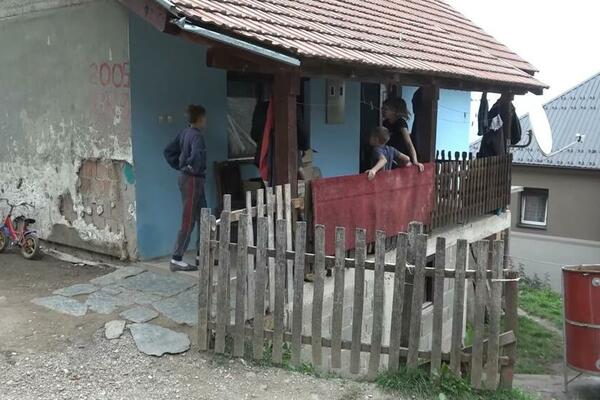 ZEČEVIĆI ŽIVE TEŠKO I SKROMNO, NEMAJU NI STRUJU: Ima ih 6, otac Dobrivoje zbog njih ide u NADNICU svakog dana