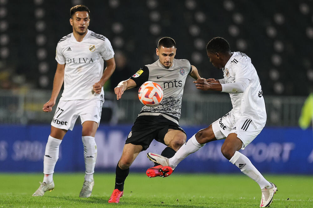 GROBARI BELIĆA DIŽU U NEBESA: Gori Tviter posle nove pobede Partizana, a tek da vidite šta kažu za Petrića!