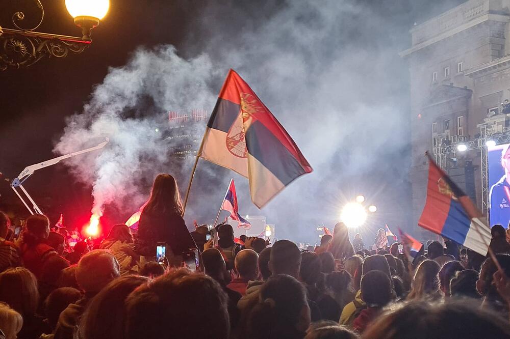 SANTARELI I BOŠKOVIĆ DALI OBEĆANJE: Srbija na spektakularan način pozdravila SVETSKE ŠAMPIONKE! (FOTO/VIDEO)