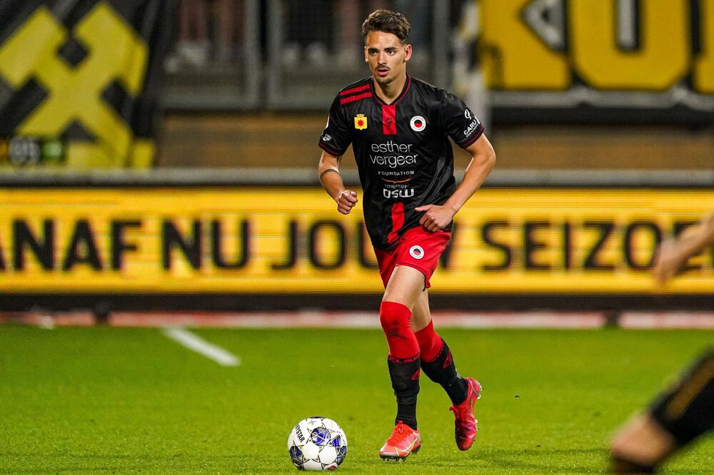 ZA OVOG SRPSKOG FUDBALERA NISTE NI ČULI: Dao gol velikanu za samo 7 minuta! Piksi, ne ispuštaj ga! (VIDEO)