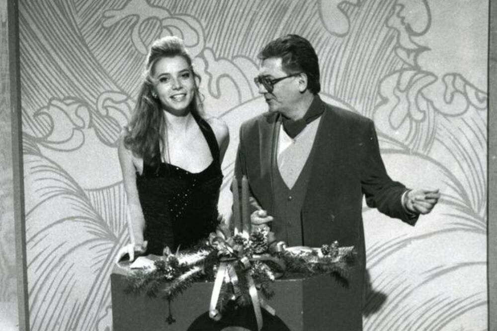 OVAKO JE IZGLEDALA PRVA SLAGALICA: Da li prepoznajete voditeljku sa slike? (FOTO)