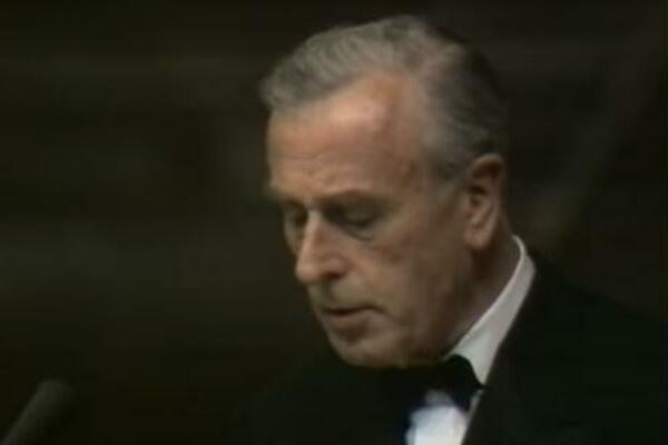 ROĐAK KRALJICE ELIZABETE OPTUŽEN ZA ZLOSTAVLJANJE DEČAKA (11): Evo kako je ustanovljeno!