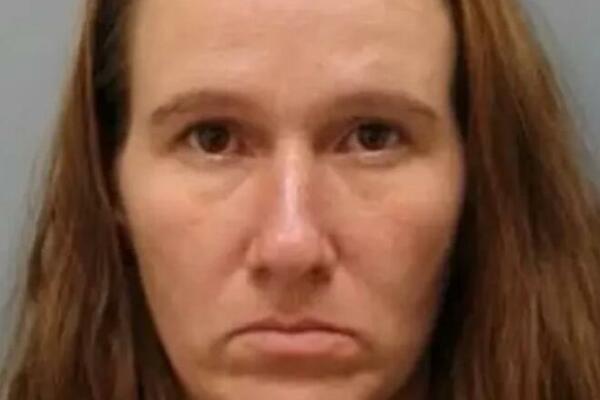 MAJKA MONSTRUM UBILA ĆERKU: Ono što joj je uradila je STRAVIČNO, dete izgovorilo ove REČI dok ju je DAVILA!