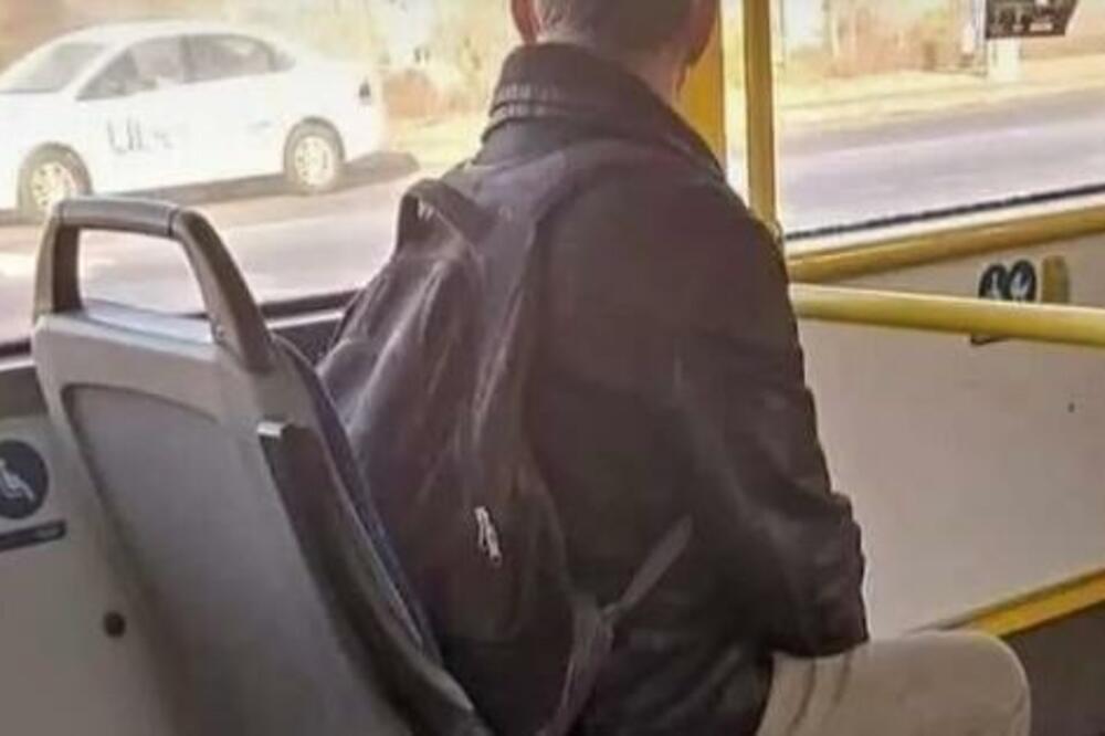AKO STE PRVO VIDELI NEŠTO PERVERZNO NA SLICI, IMATE BEZOBRAZNU MAŠTU: Nasmejaće vas do suza scena u prevozu! FOTO