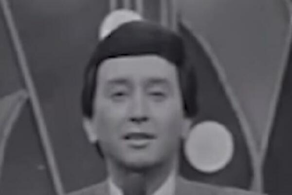 JAVLJENE SU TEŠKE VESTI: Umro POZNATI VODITELJ, TUGA