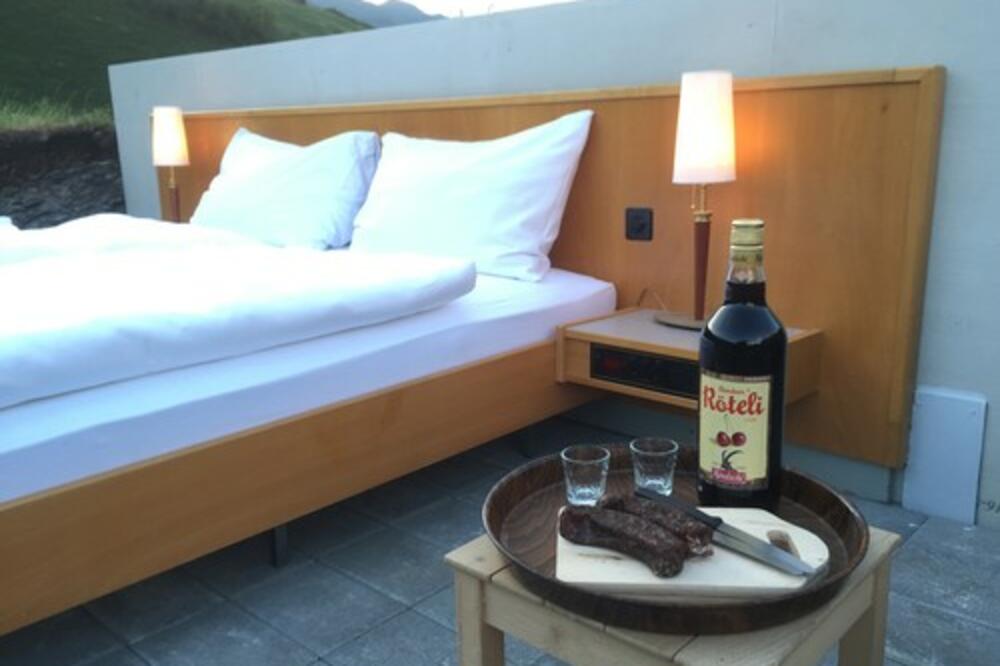 NEĆETE VEROVATI ŠTA SVE LJUDI KRADU IZ HOTELA: Ma da li je moguće da OVO odnose?! AU