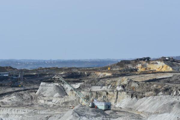 ZAUSTAVLJENA PROIZVODNJA BAGERA "GLODAR 7" KOJI RADI NA OTKOPAVANJU UGLJA: Oglasio se EPS o havariji NA KOPU