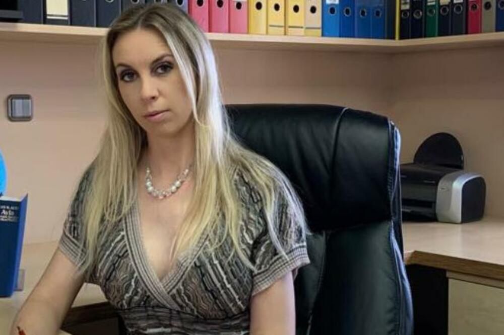 BIVŠA GLUMICA FILMOVA ZA ODRASLE UŠLA U POLITIKU! Aleksandra krevet zamenila foteljom, bila je baš uspešna! (FOTO)