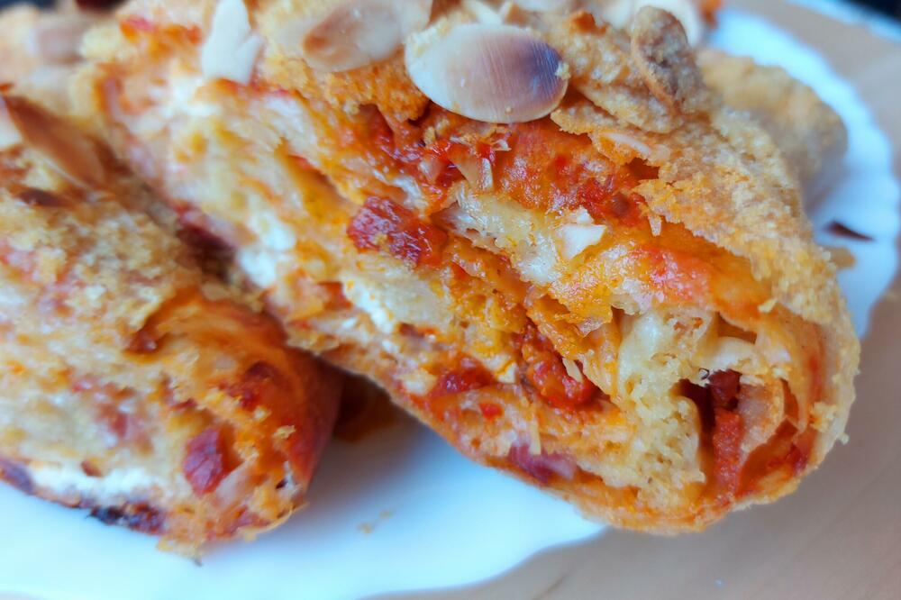 OVO ĆETE SUTRA PRAVITI ZA DORUČAK: Baka nam dala RECEP za PITU MEKANU KAO DUŠA, SVE CURI IZ NJE