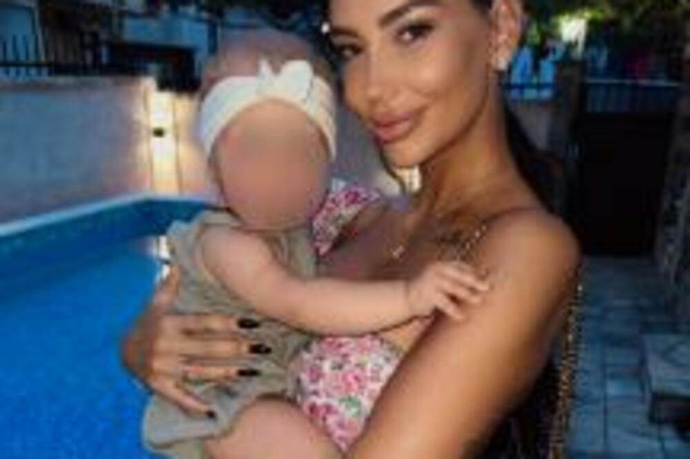 ĆERKA KATARINE GRUJIĆ IZGLEDA KAO DA JE SIŠLA SA MODNE PISTE: Mala Katja ponosno može da ponese titulu IKONA STILA