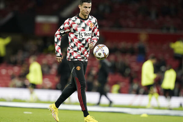 NEMA ŠALE SA TEN HAGOM! Kazna sprovedena u delo, Ronaldo nije trenirao sa prvim timom!