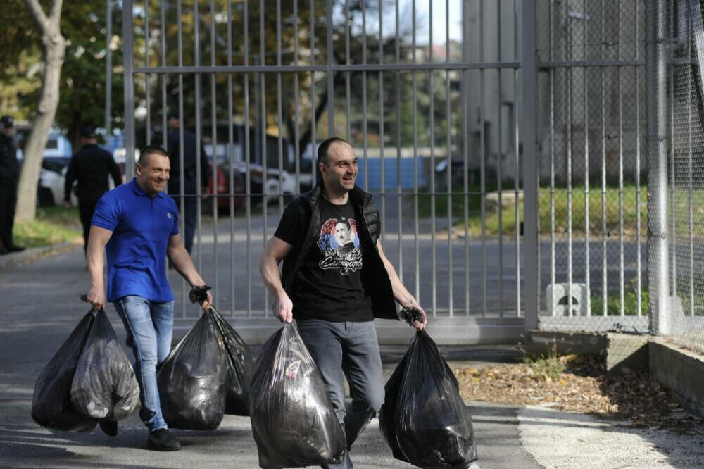HAPŠEN ZBOG DEMOLIRANJA KLUBA, PREGAZIO DEDU, LJUBIO ČUMETOVU BIVŠU: Evo ko je Boris Karapandžić!