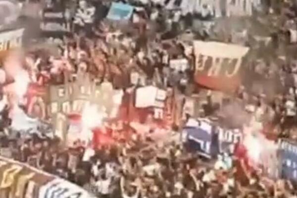 SKANDAL U NAJVEĆEM HRVATSKOM DERBIJU! Palile se srpske zastave, nezapamćeno divljanje huligana! (VIDEO)