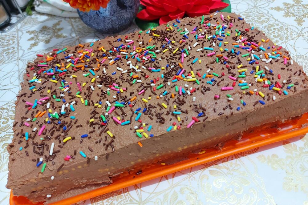 NEODOLJIVI UKUS DETINJSTVA: Pripremite KEKS tortu po ORIGINALNOM BAKINOM RECEPTU! (VIDEO)