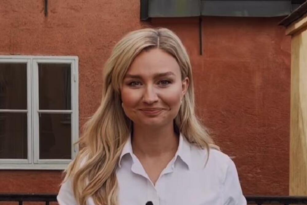 OVO JE PRELEPA POLITIČARKA OD KOJE SVIMA ZASTAJE DAH: Nećete verovati koliko GODINA ima, prava BOMBA (FOTO)