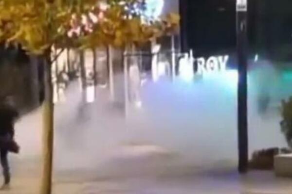 HAOS U CENTRU NIŠA: Ubacili SUZAVAC u NOĆNI KLUB, pa stolicama BLOKIRALI IZLAZ! (VIDEO)