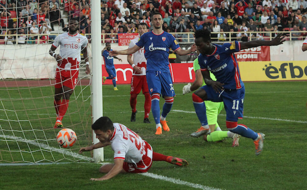Detalj sa utakmice Radničkog i Crvene zvezde u Nišu