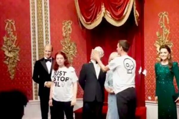 TORTOM NA ČARLSA: Nakon SKANDALA sa supom od paradajza, aktivisti sada UDARILI PO KRALJU! (VIDEO)