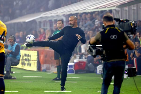 "TOLIKO EMOCIJA, ALI MISLIO SAM SAMO NA SAMPDORIJU"! Stanković ponosan na tim posle poraza od svog Intera (FOTO)