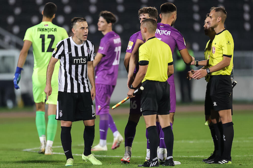 SUDIJSKI EKSPERT POTVRDIO! Dve velike greške dogodile se na meču između Partizana i Javora!
