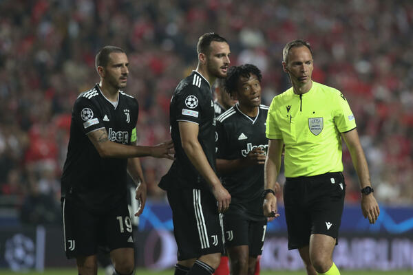 UEFA VERUJE SRĐANU JOVANOVIĆU: Najbolji srpski arbitar sudi osminu finala Lige šampiona (FOTO)