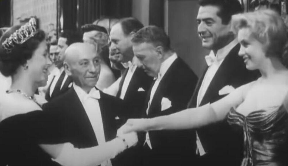 Kraljica Elizabeta II, Kraljica Elizabeta, Merlin Monro