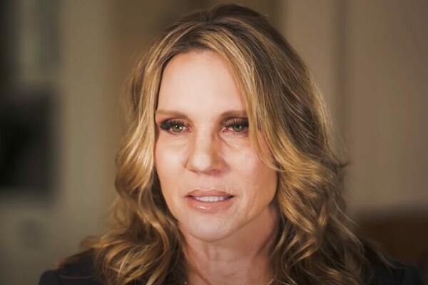 BILA JE KLINIČKI MRTVA PUNIH 27 MINUTA, KADA SE PROBUDILA NASTAO JE MUK: Uzela papir i napisala je samo ove 3 reči