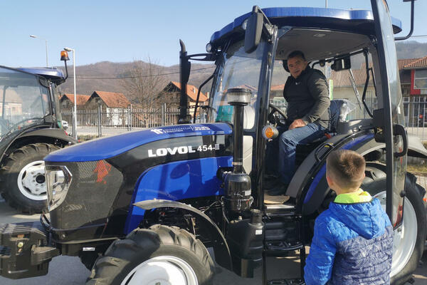 OD NAREDNE GODINE GRAD ČAČAK DELI SUBVENCIJE ZA OVO: Podeljena poljoprivredna MEHANIZACIJA! (FOTO)