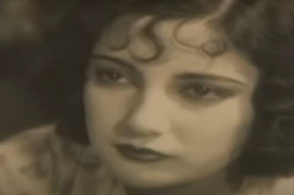 OVO JE BILA NAJPOZNATIJA JUGOSLOVENKA KOJU SVI ZNAMO IZ UKRŠTENIH REČI: Nastao je skandal kada je PROMENILA VERU!