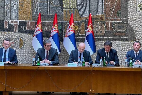 Vučević na sastanku s predstavnicima Srba s KiM: Srbija nikad neće napustiti svoj narod, činiće sve da ga zadrži