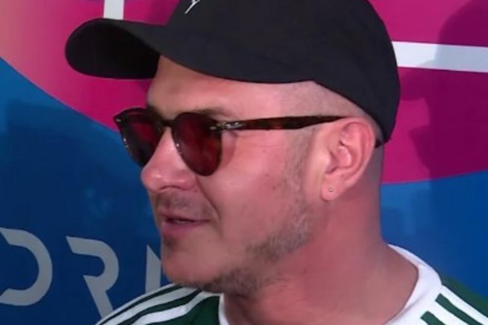 KOMŠIJE SALETA TROPIKA PROGOVORILE O NJEGOVOJ NOVOJ DEVOJCI: Otkrili do DETALJA šta se dešava u pevačevom DOMU