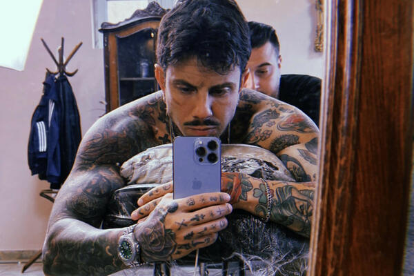 VELIKA TRAGEDIJA ZADESILA VODITELJA PINKA: Filip je podelio tužne vesti... "POČIVAJ U MIRU"