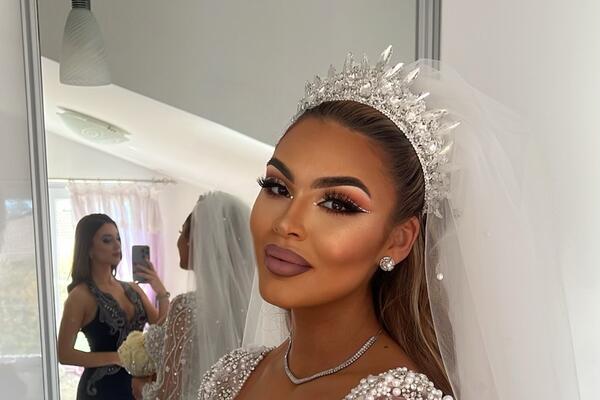 UDALA SE NAJATRAKTIVNIJA ZADRUGARKA! Pogledajte ko je suprug rijaliti zvezde! FOTO