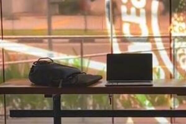 OSTAVIO LAPTOP U KAFIĆU, A ONO ŠTO JE USLEDILO VIDELI SU MILIONI LJUDI: Teško je za POVEROVATI (VIDEO)