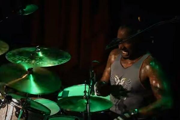 POZNATI MUZIČAR PRONAĐEN MRTAV: Detalji pogibije LEDE KRV U ŽILAMA, TUGA DO NEBA