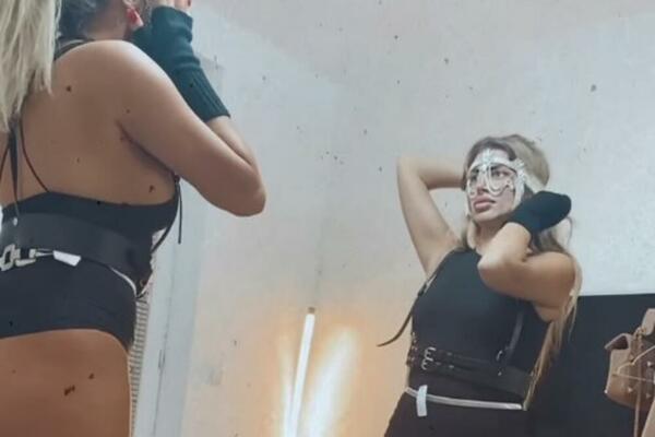 PROCUREO INTIMNI SNIMAK DALILE I MARIJANE, OBUČENE KAO DOMINO DAME: Za čije li su se OČI ovako NAPUCALE?