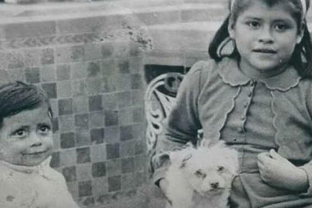 BILO JOJ JE 5 GODINA KADA SE PORODILA: Postala je NAJMLAĐA MAJKA, a jednu TAJNU i dalje ČUVA! (FOTO)