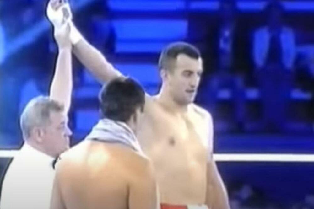 OVO JE CRNOGORSKI BOKSER KOJI JE DOLIJAO ZBOG 22 KILOGRAMA KOKAINA: Poznati detalji OPTUŽNICE protiv Gogića (VIDEO)