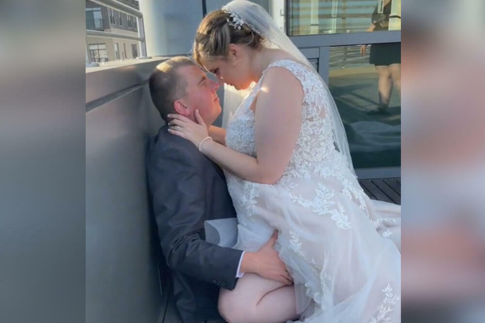 MLADA ZASKOČILA MLADOŽENJU, ON GRURNUO RUKU, USRED VENČANJA: Kamere su sve snimile, a da nisu imali pojma (VIDEO)