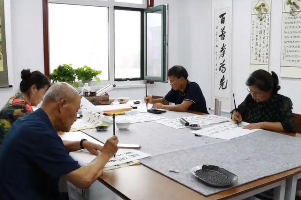 Populacija starih u Kini premašila 260 miliona VIDEO