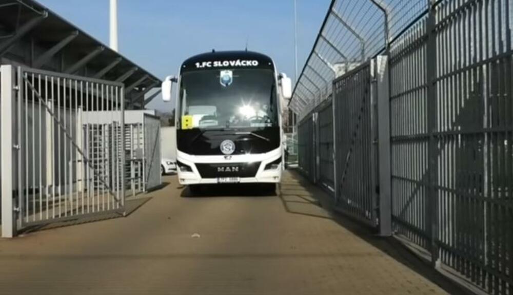FK Slovacko, Autobus, Fudbal